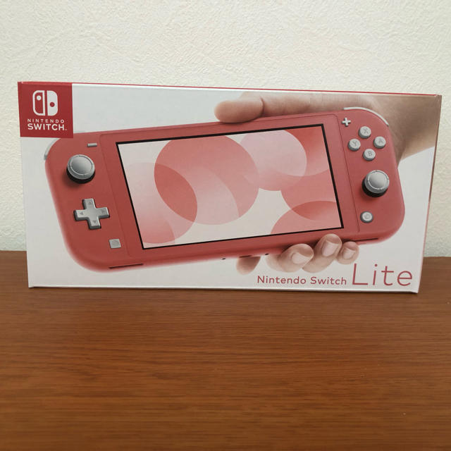 エンタメ/ホビーNintendo Switch Lite 新品未使用　コーラル