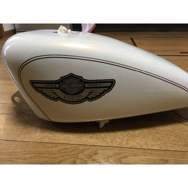 スポーツスター 100周年記念 タンク