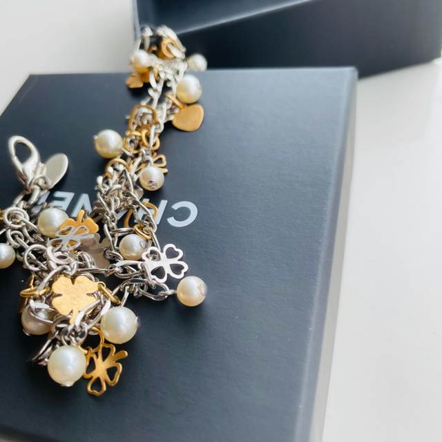 【エレガントなアクセントに♪】CHANEL ブレスレット 今日特価】Chanel シャネル レトロ レース ブレスレット - メルカリ