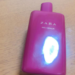 ザラ(ZARA)のZARA 香水 レッドバニラ(香水(女性用))