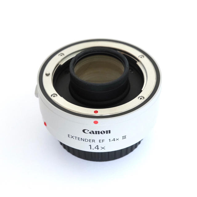 Canon(キヤノン)のCanon エクステンダーEF1.4X Ⅲ スマホ/家電/カメラのカメラ(レンズ(単焦点))の商品写真