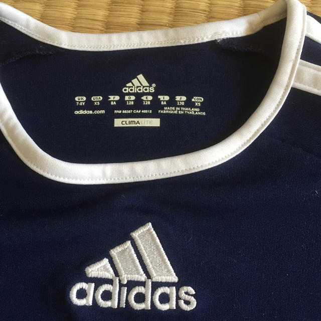 adidas(アディダス)のadidas Ｔシャツ 130 キッズ/ベビー/マタニティのキッズ服男の子用(90cm~)(Tシャツ/カットソー)の商品写真