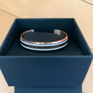 ダニエルウェリントン(Daniel Wellington)の【新品】 ダニエルウェリントン ブレスレット〈ローズゴールド〉(ブレスレット/バングル)