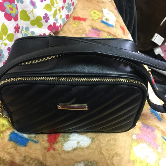 黒 ショルダーバッグ レディースのバッグ(ショルダーバッグ)の商品写真