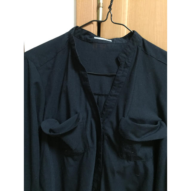 黒のシャツ風プルーオーバー レディースのトップス(シャツ/ブラウス(長袖/七分))の商品写真