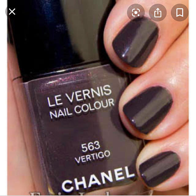 CHANEL(シャネル)の美品　CHANEL ヴェルニ コスメ/美容のネイル(マニキュア)の商品写真