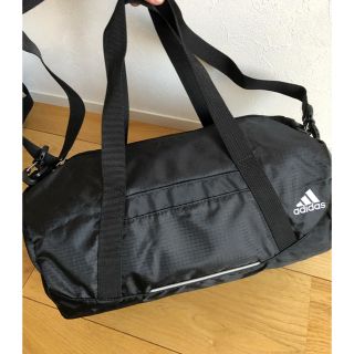 アディダス(adidas)のアディダス   ナイロン　ボストンバッグ　スポーツバッグ(ボストンバッグ)