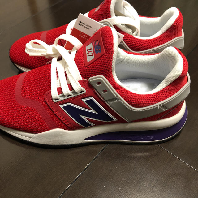 New Balance(ニューバランス)のニューバランス MS247NMT レッド レディース スニーカー 22.5センチ レディースの靴/シューズ(スニーカー)の商品写真