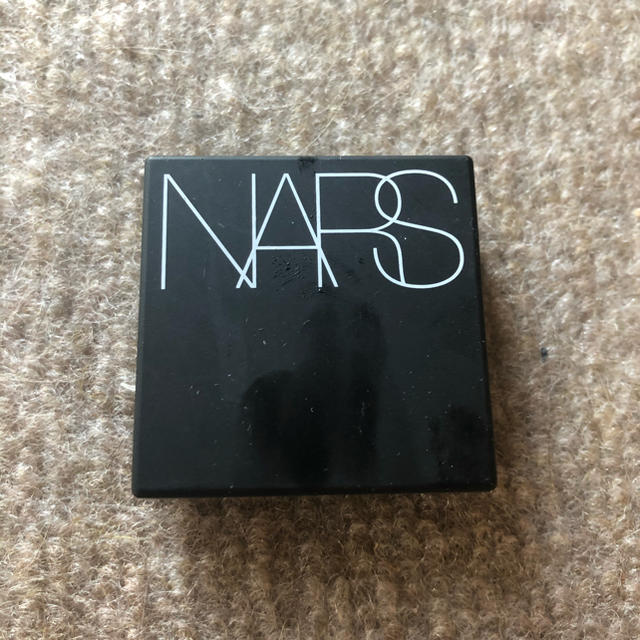 NARS(ナーズ)のNARSデュアルインテンシティーアイシャドー1947美品 コスメ/美容のベースメイク/化粧品(アイシャドウ)の商品写真