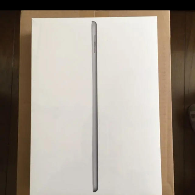 新品未使用　iPad 第6世代　32GB スペースグレー　2018年モデル