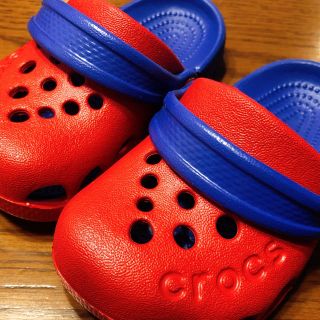 クロックス(crocs)の新品・室内で試し履きのみ！クロックス　キッズ13cm＊(サンダル)