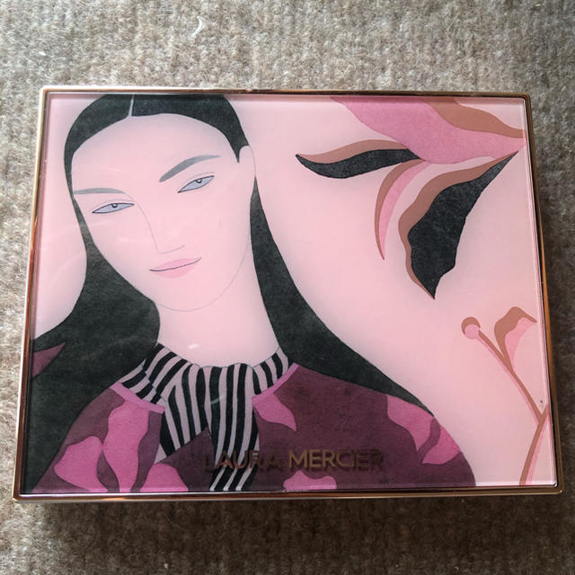 laura mercier(ローラメルシエ)のローラメルシエチークキャンバスソフトチークパレット美品 コスメ/美容のベースメイク/化粧品(チーク)の商品写真