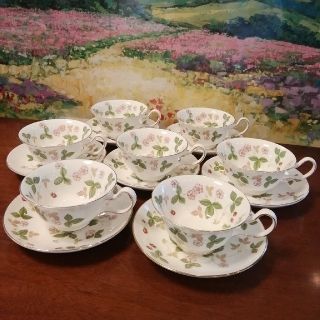 ウェッジウッド(WEDGWOOD)のWEDGWOOD Wild Strawberry peony【黒壺印】×7 　(グラス/カップ)