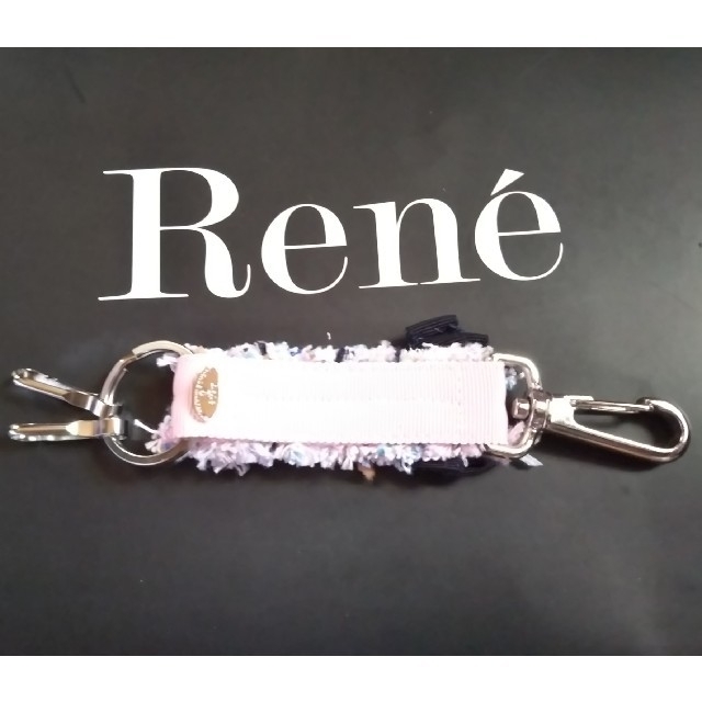 René(ルネ)のRene 非売品ノベルティ キーホルダー パールビジュー装飾 レディースのファッション小物(キーホルダー)の商品写真