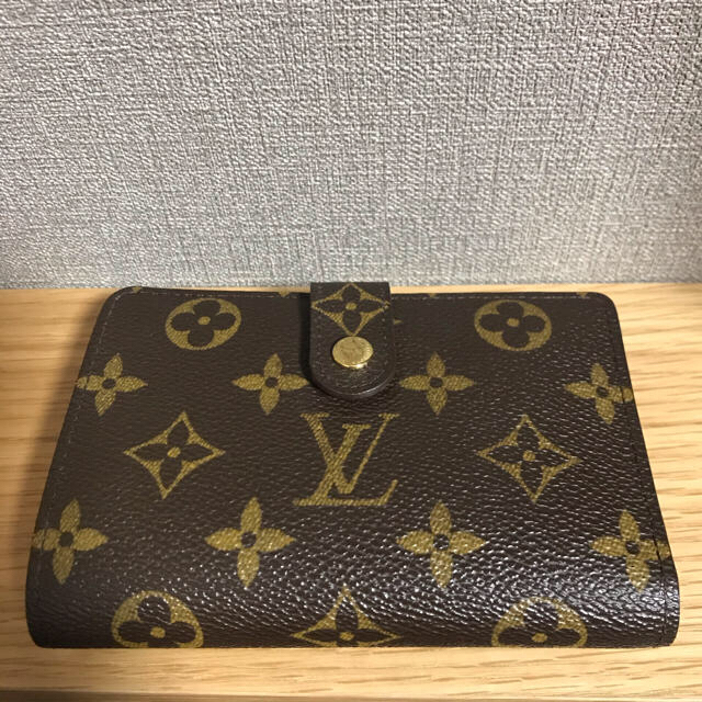 ルイヴィトンLOUISVUITTON がま口二つ折り財布