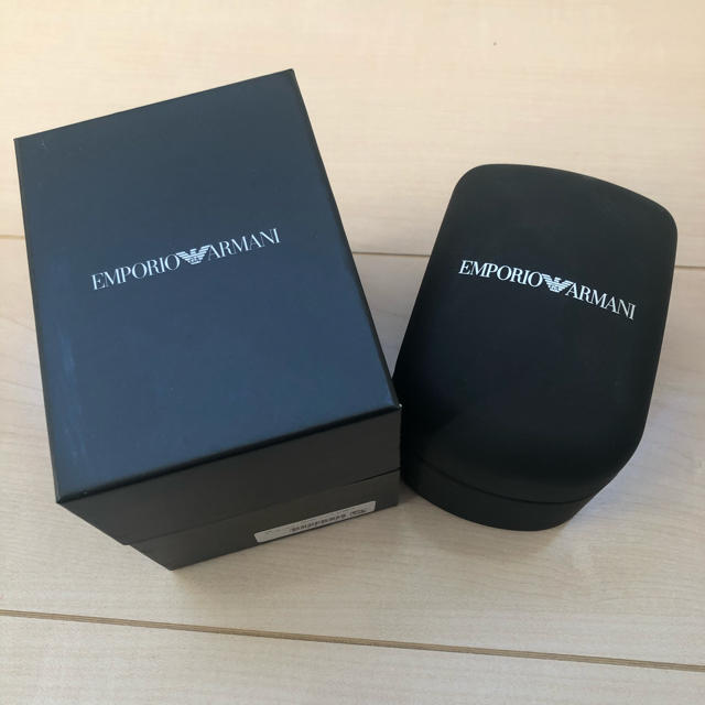 Emporio Armani(エンポリオアルマーニ)の【かず様専用 】エンポリオアルマーニ 箱のみ  メンズの時計(腕時計(アナログ))の商品写真