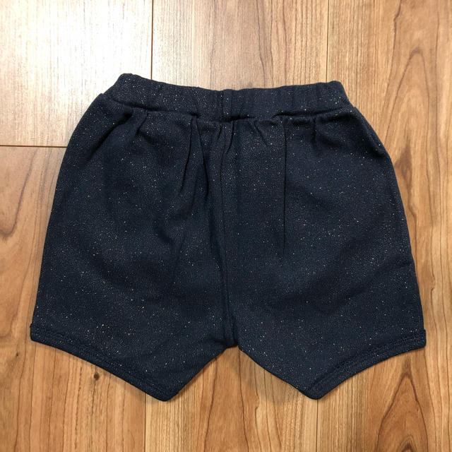 PETIT BATEAU(プチバトー)のプチバトー ショートパンツ ラメ 24m 90 キッズ/ベビー/マタニティのキッズ服女の子用(90cm~)(パンツ/スパッツ)の商品写真