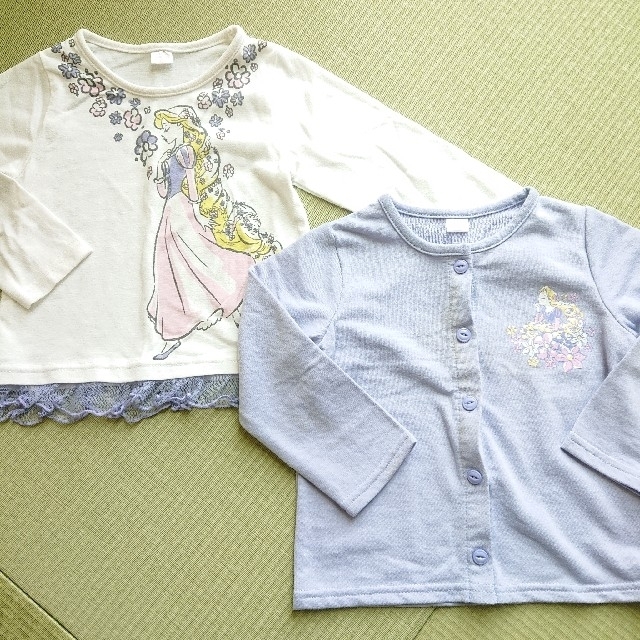 Disney(ディズニー)の☆iriami様専用（Tシャツディズニー2枚追加☆ キッズ/ベビー/マタニティのキッズ服女の子用(90cm~)(Tシャツ/カットソー)の商品写真