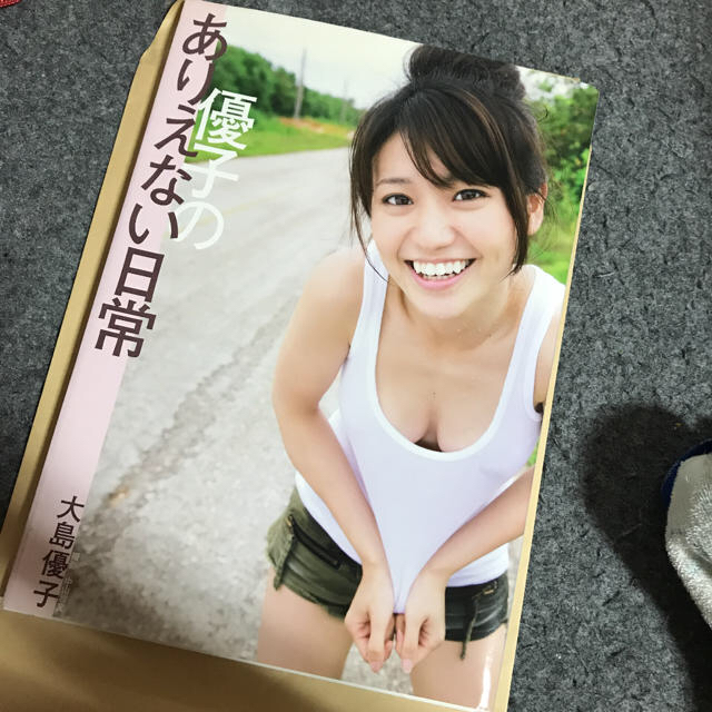 優子のありえない日常 大島優子写真集の通販 By K T S Shop ラクマ 優子のありえない日常 大島優子写真集の通販 By K T S Shop ラクマ