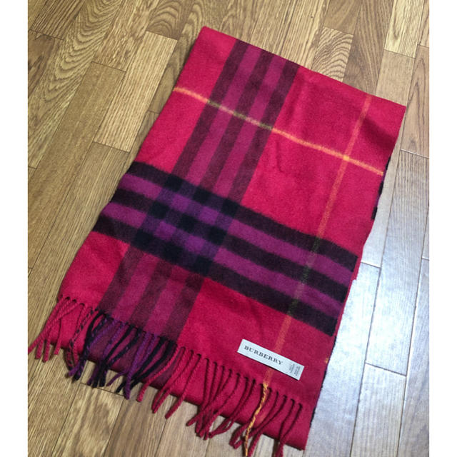 BURBERRY(バーバリー)の正規品　バーバリー　マフラー　ストール　ピンク レディースのファッション小物(マフラー/ショール)の商品写真