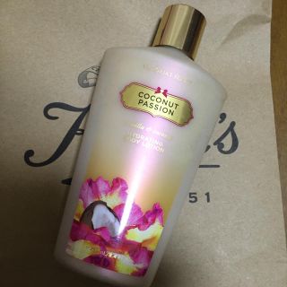 ヴィクトリアズシークレット(Victoria's Secret)のヴィクシー♡ボディークリーム(ボディクリーム)