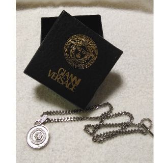 ジャンニヴェルサーチ(Gianni Versace)の値下げ　希少　ジャンニ　ヴェルサーチ　メデューサ　ペンダント　ネックレス(ネックレス)