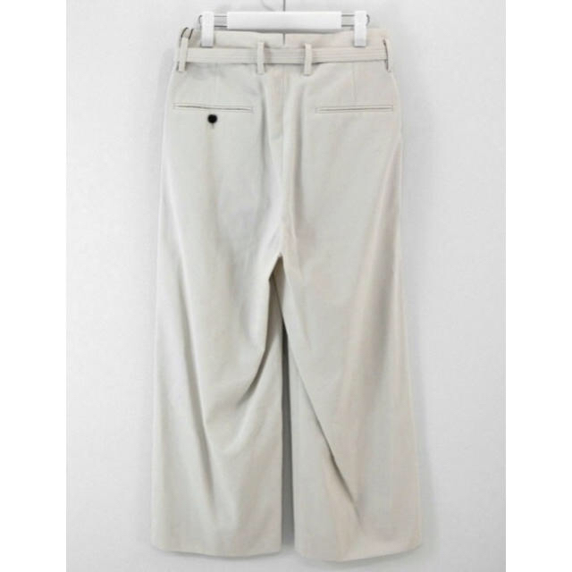 URU Cotton gabardine 2 tuck pants | www.causus.be