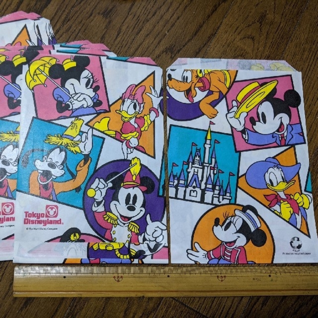 Disney(ディズニー)のディズニー　紙袋　レトロ　10枚 ハンドメイドの生活雑貨(雑貨)の商品写真