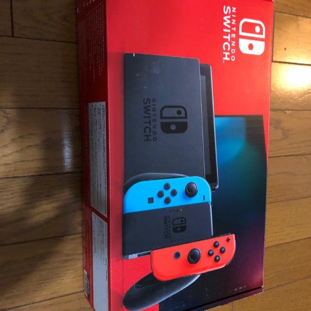 美品　任天堂　switch本体 新型　ネオン