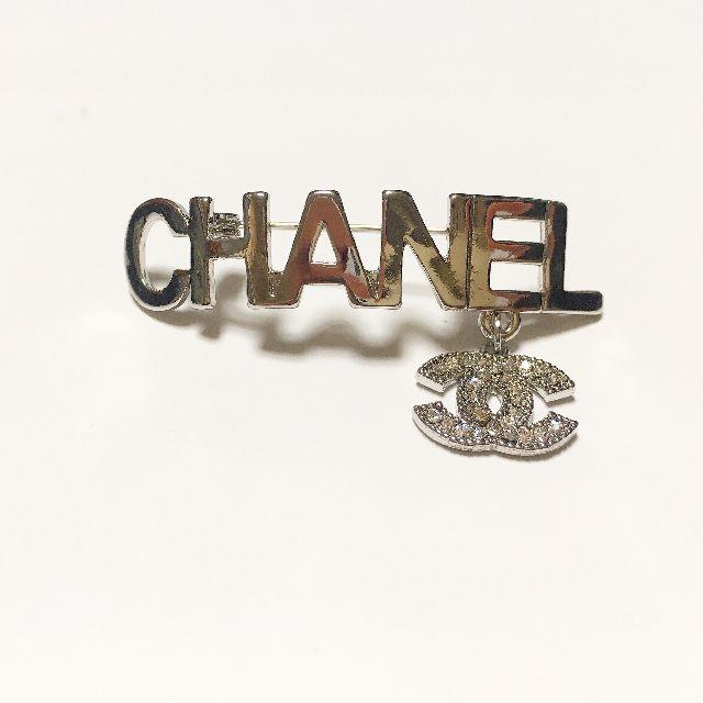 CHANEL(シャネル)の♥時間限定値下げ♥ノベルティブローチ レディースのアクセサリー(ブローチ/コサージュ)の商品写真