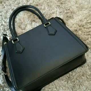 チャールズアンドキース(Charles and Keith)のチャールズアンドキース(ショルダーバッグ)