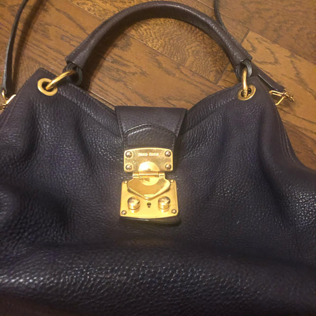 miumiuバッグ