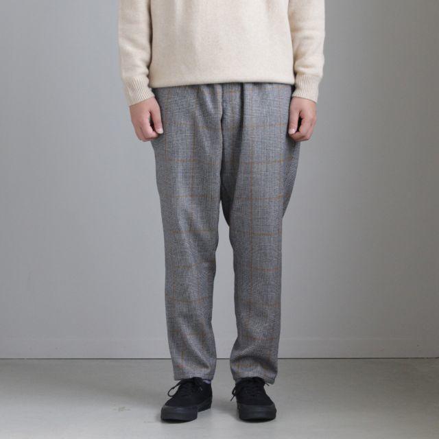 COMOLI(コモリ)のGraphpaper GLENCHECK WOOL COOK PANTS メンズのパンツ(スラックス)の商品写真