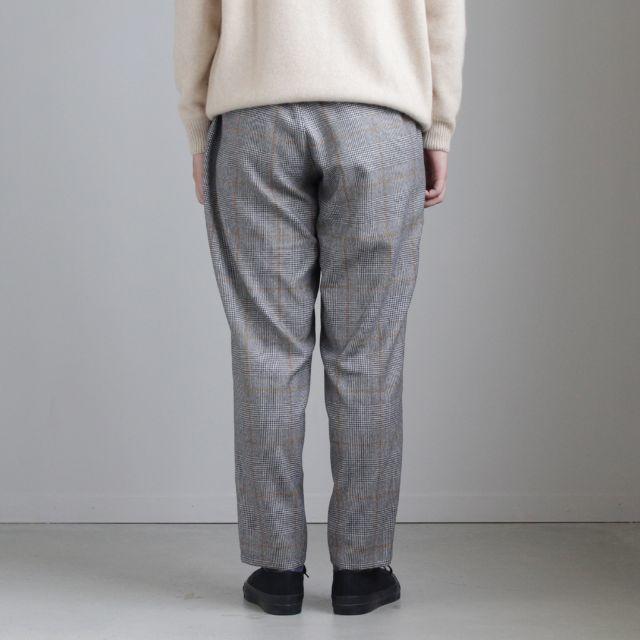 COMOLI(コモリ)のGraphpaper GLENCHECK WOOL COOK PANTS メンズのパンツ(スラックス)の商品写真