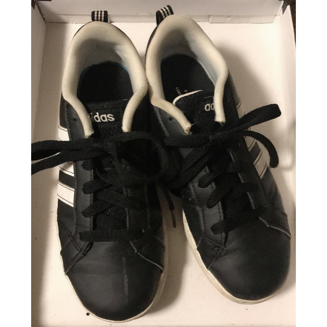 adidas(アディダス)の★ adidas スニーカー　21.5 ★ キッズ/ベビー/マタニティのキッズ靴/シューズ(15cm~)(スニーカー)の商品写真