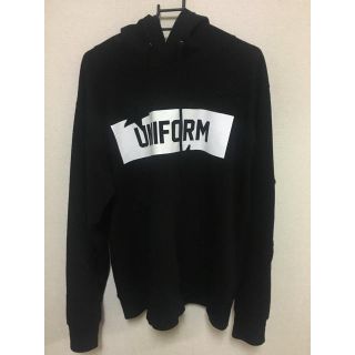 ユニフォームエクスペリメント(uniform experiment)の【最終値下げ】uniform experiment パーカー(パーカー)