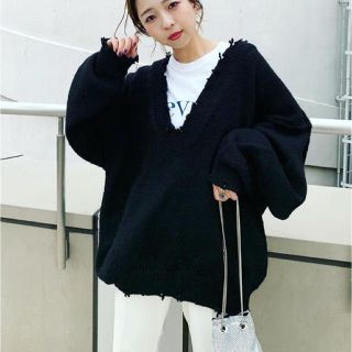 アメリヴィンテージ(Ameri VINTAGE)のV neck damage Knit(ニット/セーター)