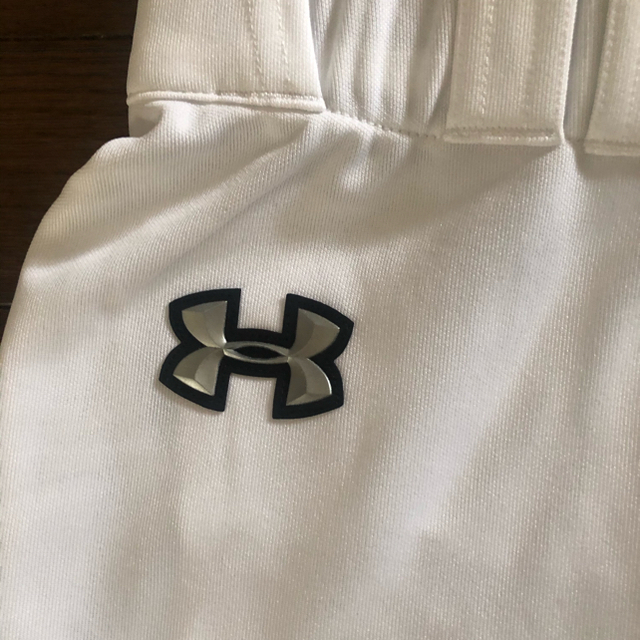 UNDER ARMOUR(アンダーアーマー)のお値下げアンダーアーマー　野球パンツ　新品タグ付き スポーツ/アウトドアの野球(ウェア)の商品写真