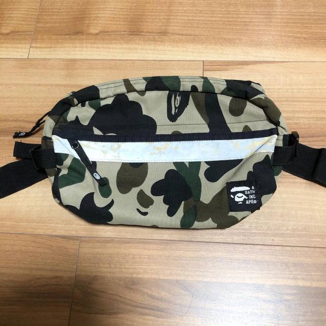 A BATHING APE(アベイシングエイプ)の初期1st camo a bathing ape ウエストバッグ メンズのバッグ(ウエストポーチ)の商品写真