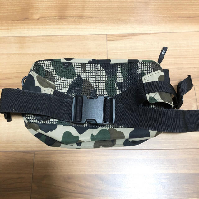 A BATHING APE(アベイシングエイプ)の初期1st camo a bathing ape ウエストバッグ メンズのバッグ(ウエストポーチ)の商品写真