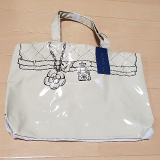 クレイサス(CLATHAS)の最終値下げ★新品★クレイサス★カメリア★エナメルトートバッグ★マザーズ(トートバッグ)