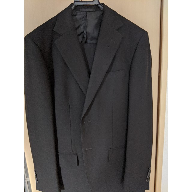 カズ様専用　INHALE EXHALE　ブラックスーツ メンズのスーツ(セットアップ)の商品写真