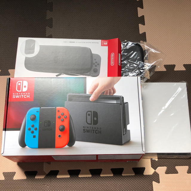 Nintendo Switch 本体、キャリングケース、ガラスフィルム付き