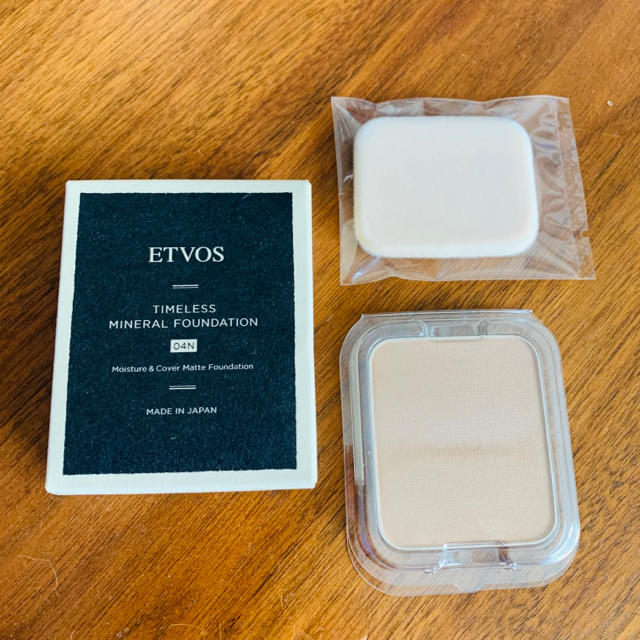 ETVOS(エトヴォス)の【新品】ETVOS タイムレスミネラルファンデーション　04N コスメ/美容のベースメイク/化粧品(ファンデーション)の商品写真