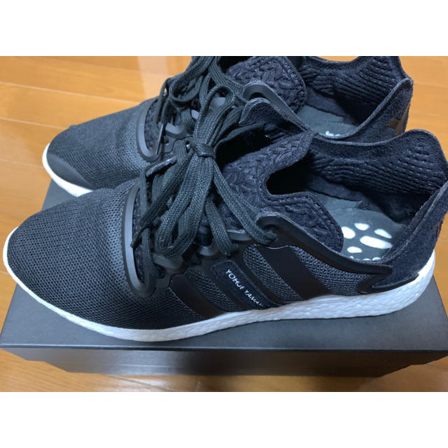 Y-3(ワイスリー)のAdidas Y-3 YOHJI RUN 28センチ 美品 メンズの靴/シューズ(スニーカー)の商品写真