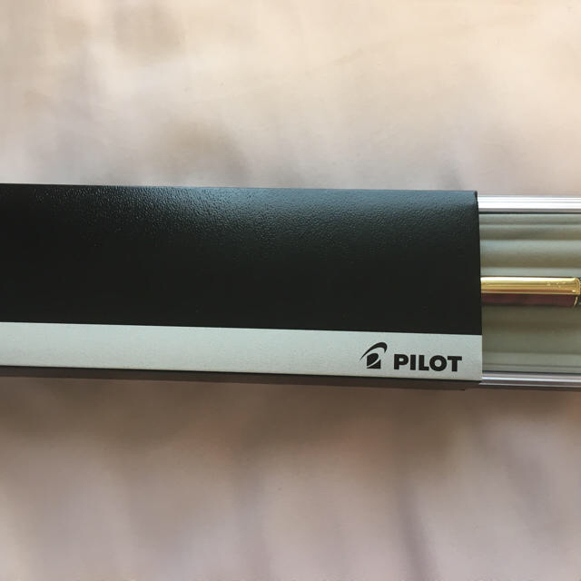 PILOT(パイロット)のusk様専用　pilot  ボールペン　0.7 インテリア/住まい/日用品の文房具(ペン/マーカー)の商品写真