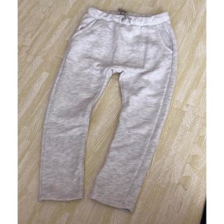 ザラ(ZARA)の【新品】ZARAクマパッチパンツ(パンツ/スパッツ)