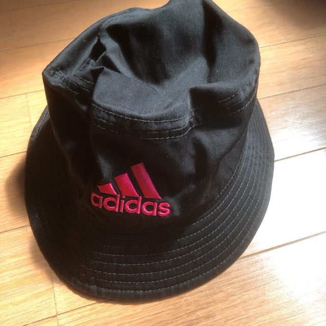 adidas(アディダス)のアディダス　ブラック　ハット　黒　 メンズの帽子(ハット)の商品写真