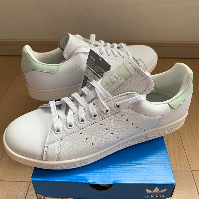 adidas(アディダス)の新品 アディダス スタンスミス 26cm ホワイト/グリーン メンズの靴/シューズ(スニーカー)の商品写真
