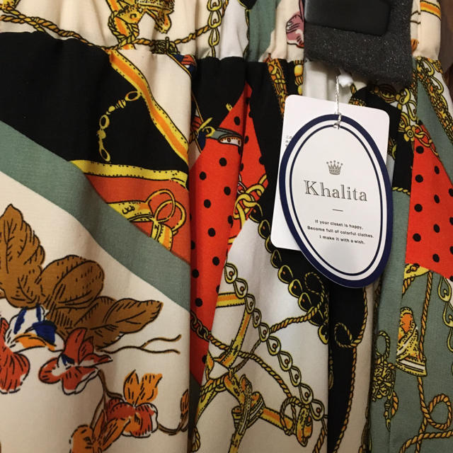 dazzlin(ダズリン)のkhalita スカーフ柄　ヘムスカート新品・タグ付き週末出品^ - ^ レディースのスカート(ロングスカート)の商品写真